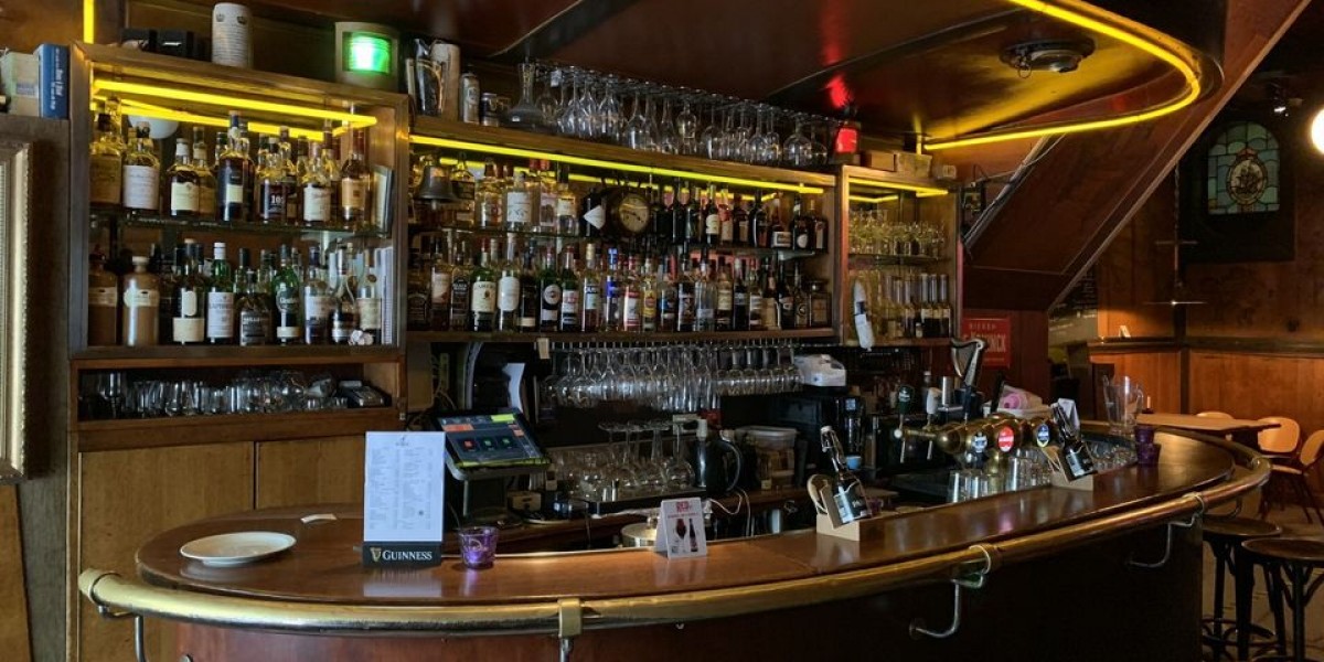 Cafe De Klok Delft Bar1